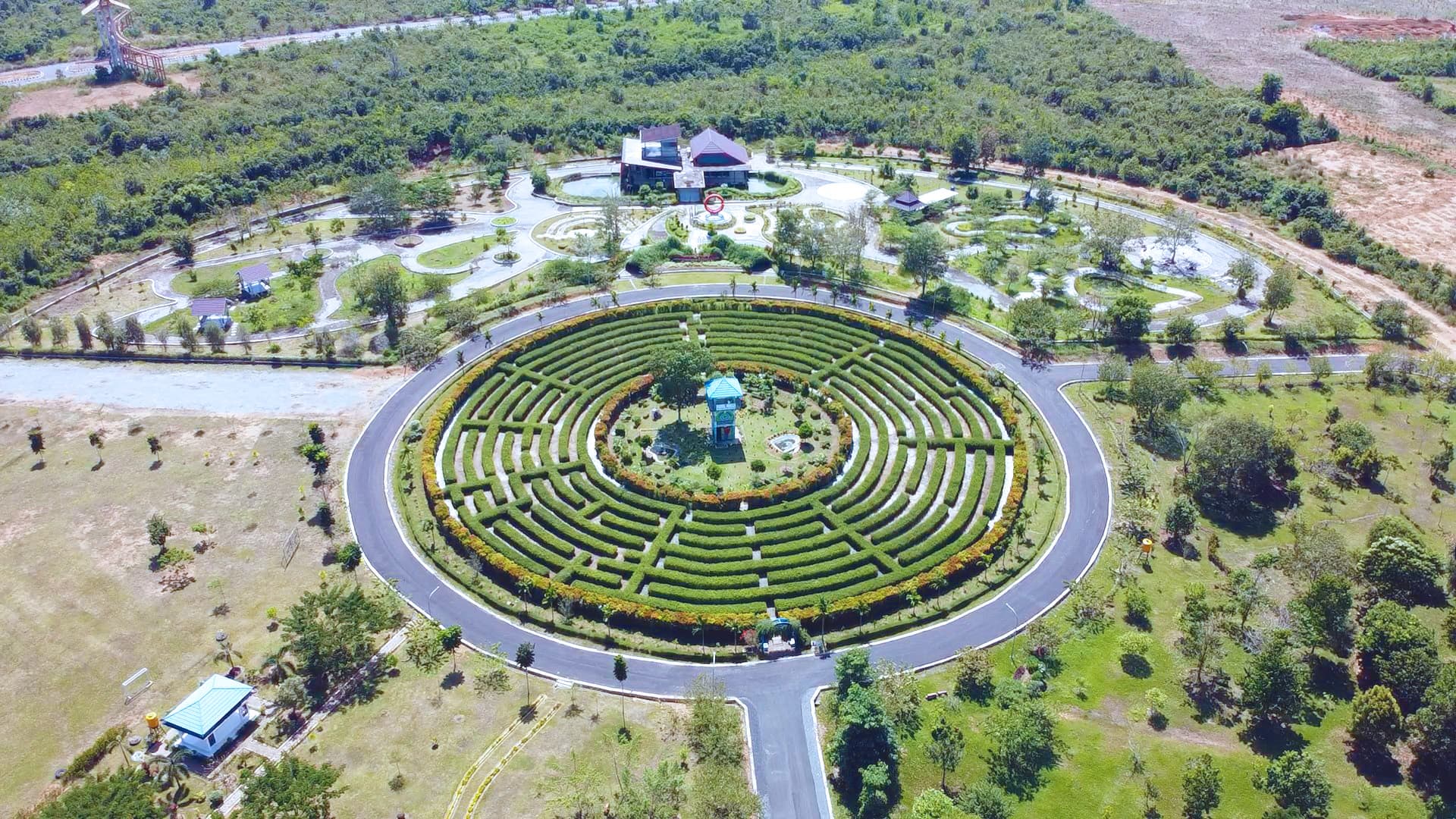 Wisata Kebun Raya Banua